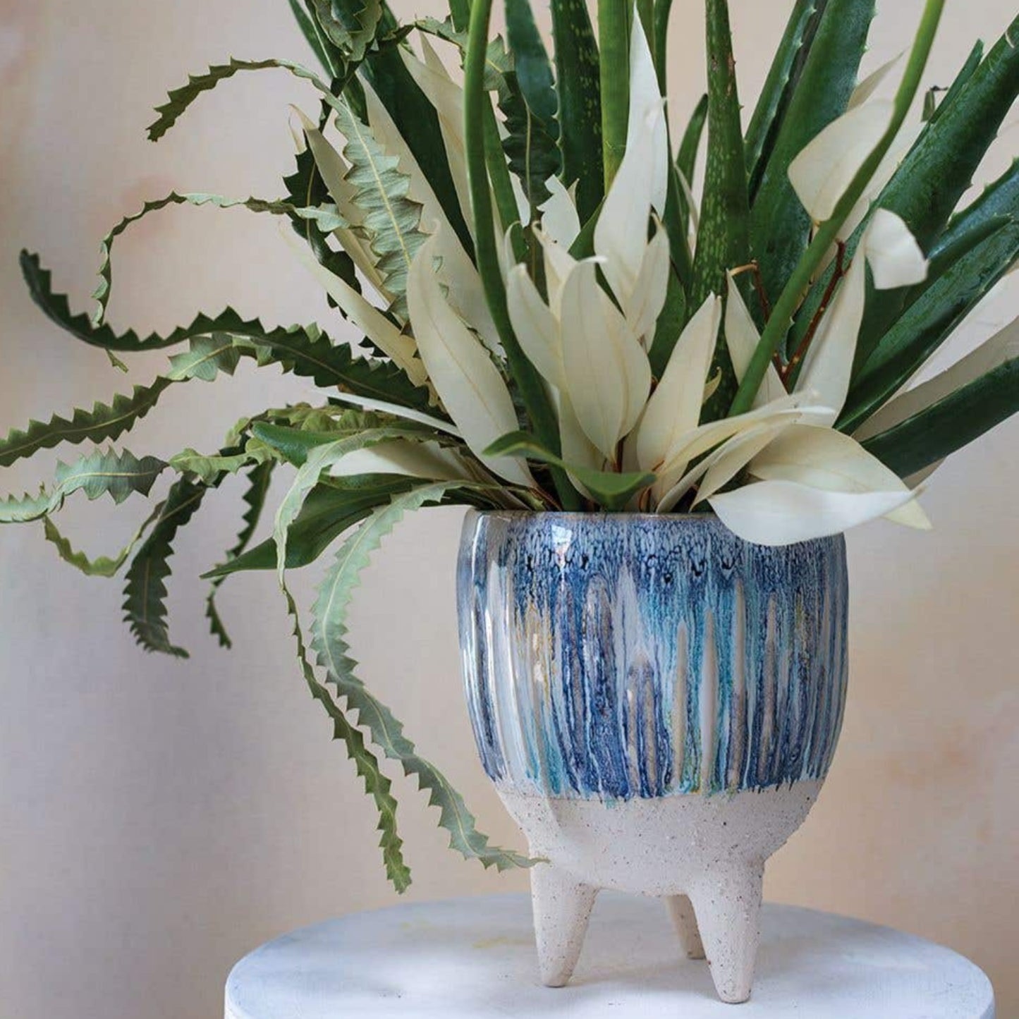 ceramic,footed,orchid,pot,vase,colorful,glaze,finish,blue,white,modern,design,home,decor,planting